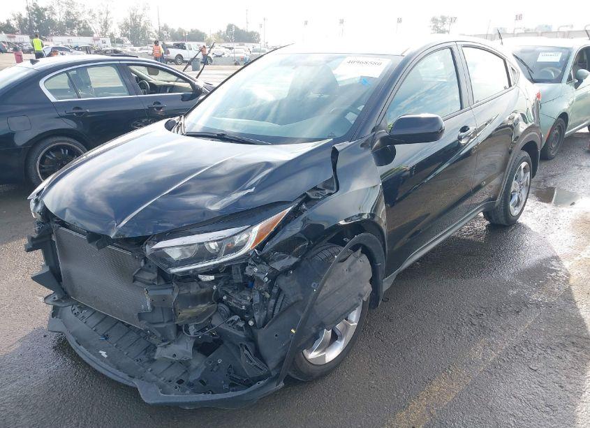 Photo 2 of 2022 Honda Hr-v 2WD LX (VIN 3CZRU5H37NM708011)