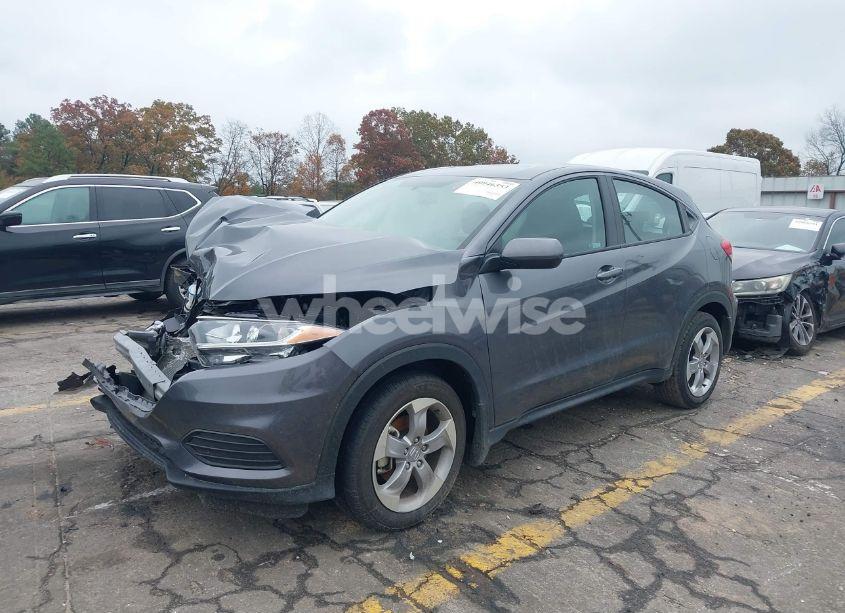 Photo 2 of 2022 Honda Hr-v 2WD LX (VIN 3CZRU5H37NM744037)