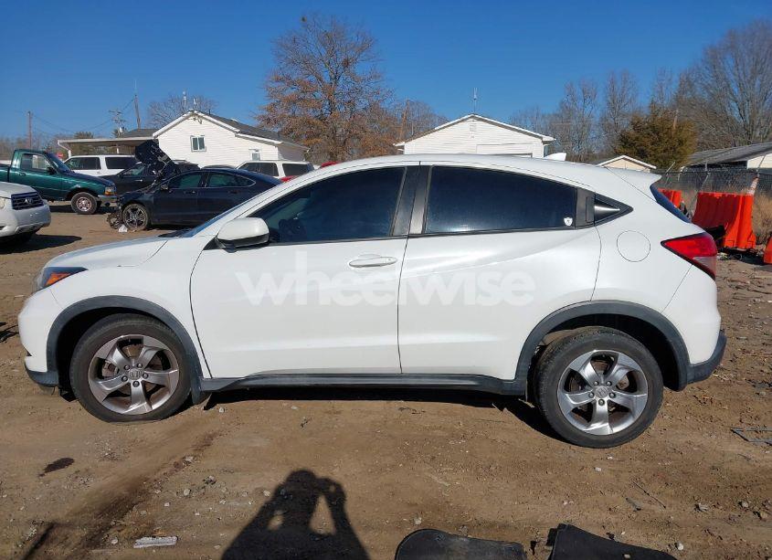 Photo 14 of 2016 Honda Hr-v LX (VIN 3CZRU5H38GM752201)