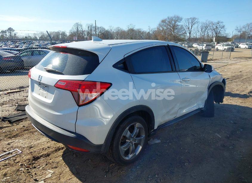 Photo 4 of 2016 Honda Hr-v LX (VIN 3CZRU5H38GM752201)