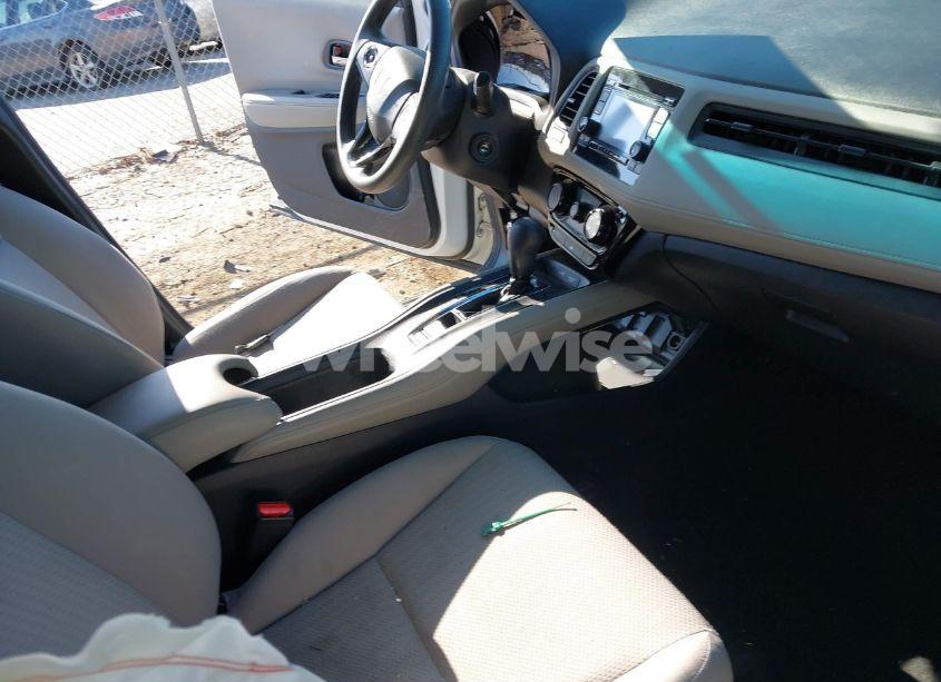 Photo 5 of 2016 Honda Hr-v LX (VIN 3CZRU5H38GM752201)