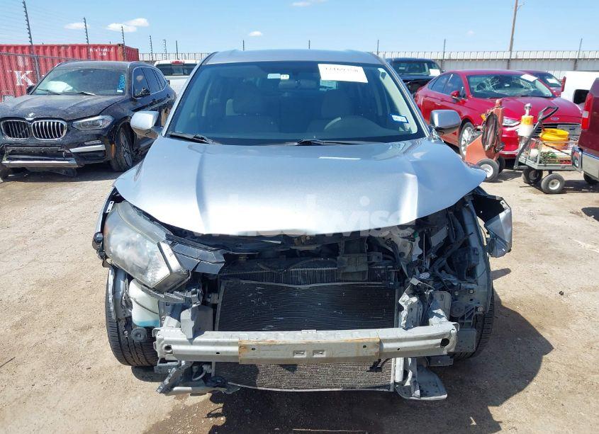 Photo 13 of 2018 Honda Hr-v LX (VIN 3CZRU5H38JM715463)