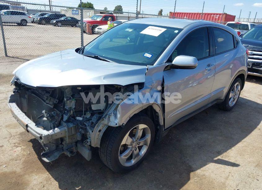 Photo 2 of 2018 Honda Hr-v LX (VIN 3CZRU5H38JM715463)