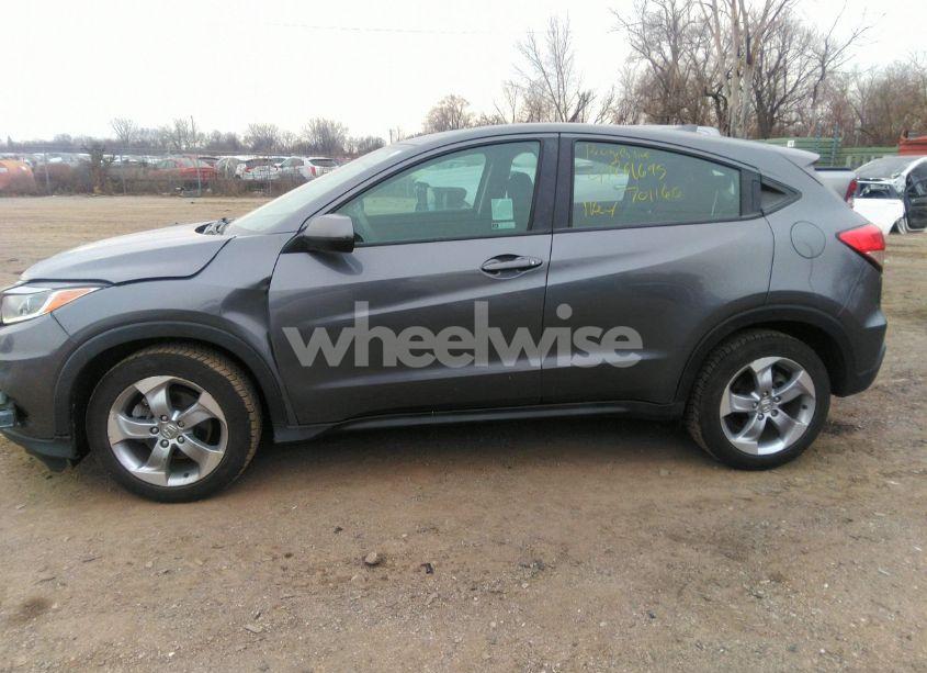 Photo 14 of 2019 Honda Hr-v LX (VIN 3CZRU5H38KG701160)