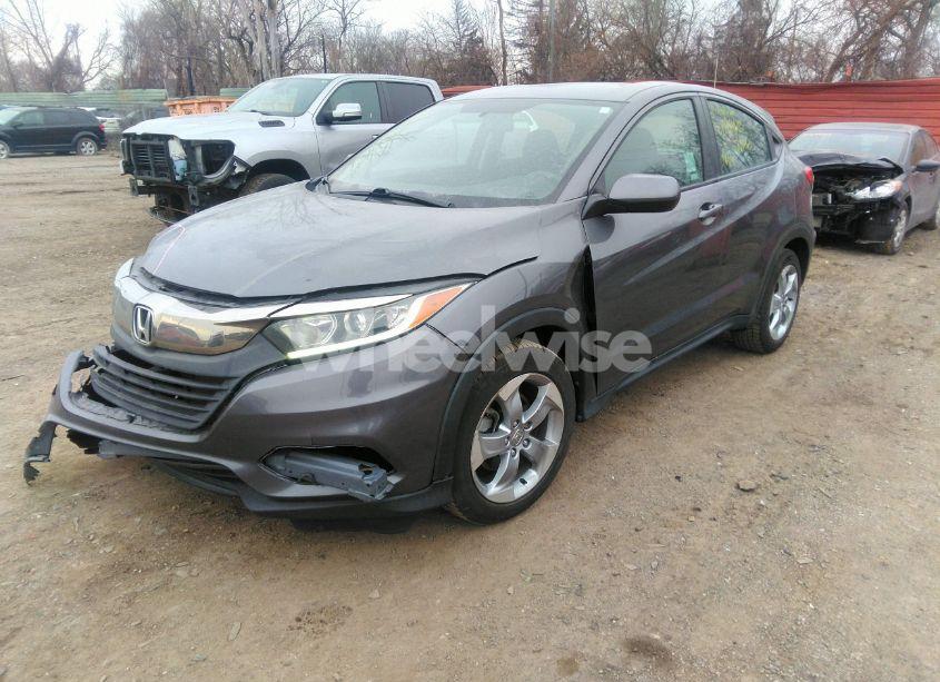 Photo 2 of 2019 Honda Hr-v LX (VIN 3CZRU5H38KG701160)