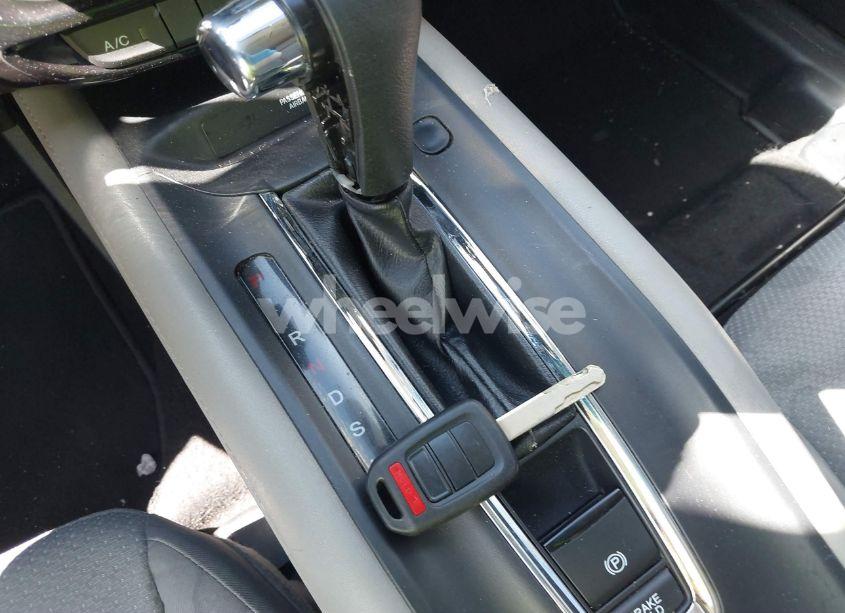 Photo 11 of 2019 Honda Hr-v LX (VIN 3CZRU5H38KG712725)