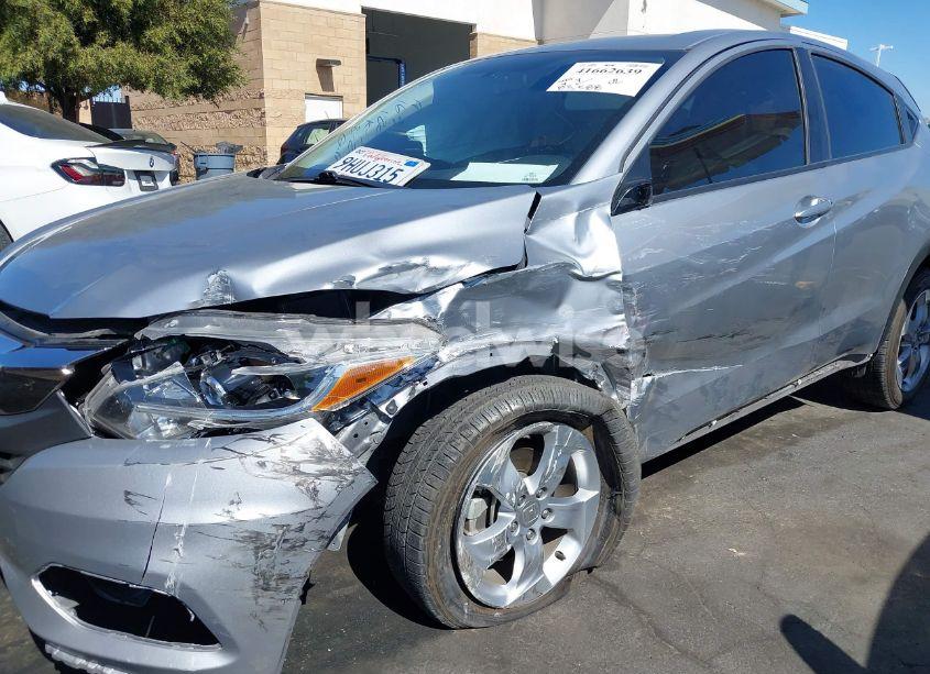 Photo 6 of 2019 Honda Hr-v LX (VIN 3CZRU5H38KG712725)