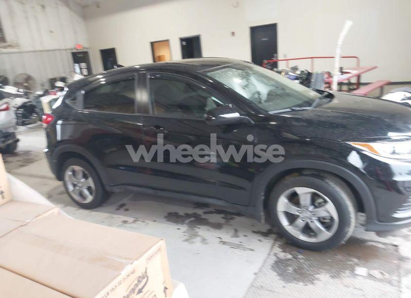 Photo 13 of 2020 Honda Hr-v 2WD LX (VIN 3CZRU5H38LM716227)