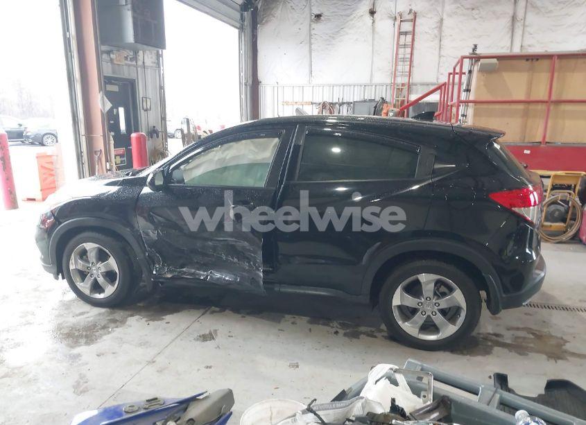 Photo 14 of 2020 Honda Hr-v 2WD LX (VIN 3CZRU5H38LM716227)