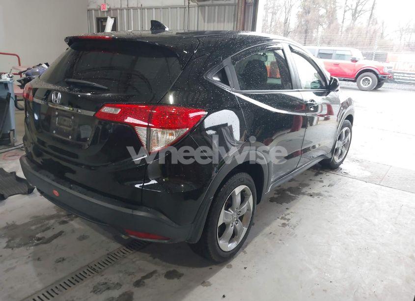 Photo 4 of 2020 Honda Hr-v 2WD LX (VIN 3CZRU5H38LM716227)