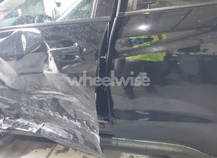 Photo 6 of 2020 Honda Hr-v 2WD LX (VIN 3CZRU5H38LM716227)