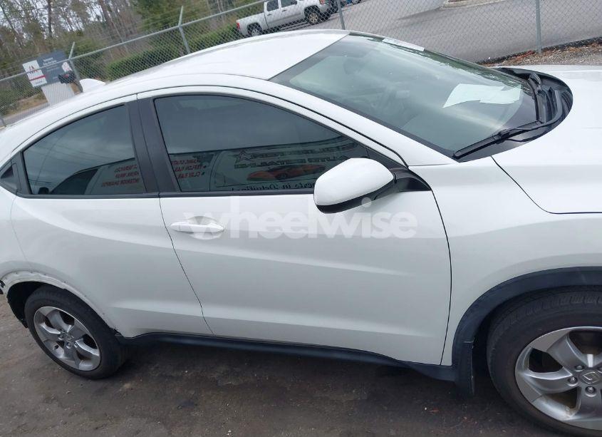 Photo 13 of 2022 Honda Hr-v 2WD LX (VIN 3CZRU5H38NM731538)