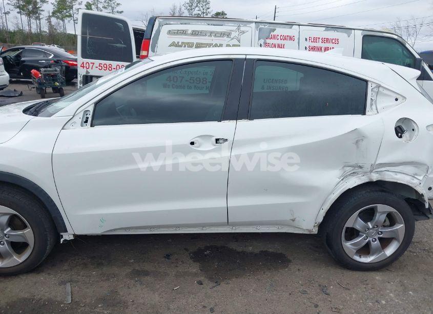 Photo 14 of 2022 Honda Hr-v 2WD LX (VIN 3CZRU5H38NM731538)