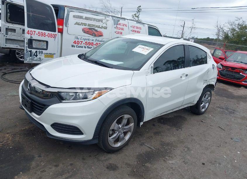 Photo 2 of 2022 Honda Hr-v 2WD LX (VIN 3CZRU5H38NM731538)