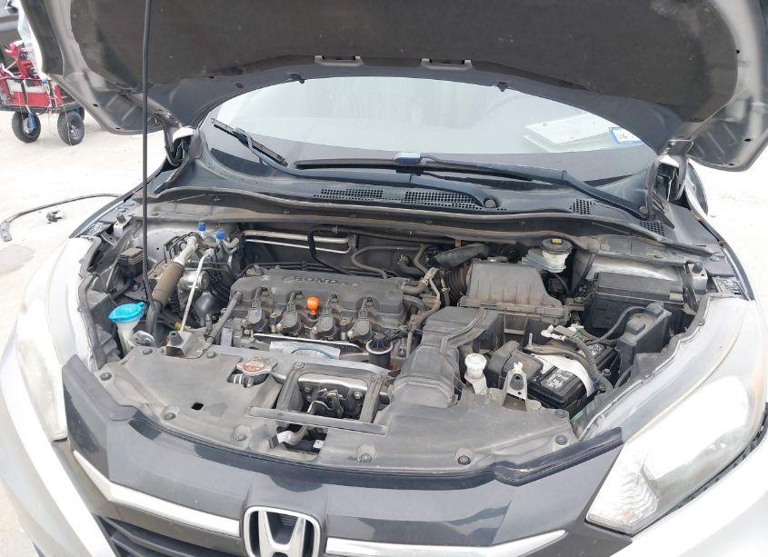 Photo 10 of 2017 Honda Hr-v LX (VIN 3CZRU5H39HG707168)