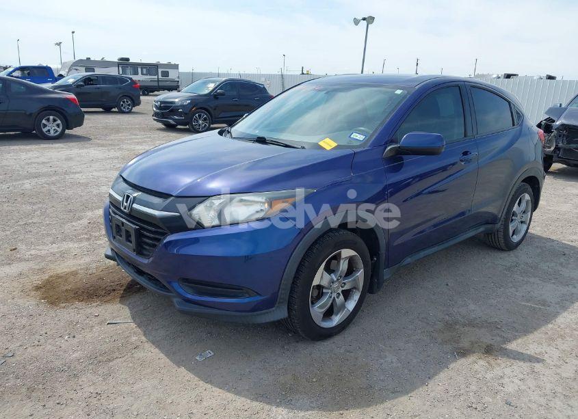 Photo 2 of 2017 Honda Hr-v LX (VIN 3CZRU5H39HM703669)