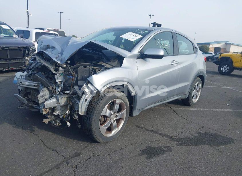 Photo 2 of 2017 Honda Hr-v LX (VIN 3CZRU5H39HM713196)