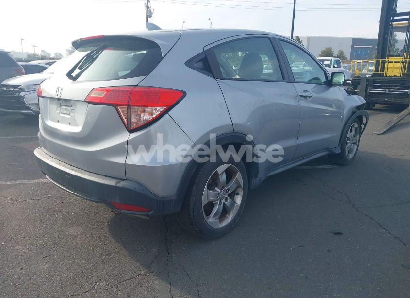 Photo 4 of 2017 Honda Hr-v LX (VIN 3CZRU5H39HM713196)