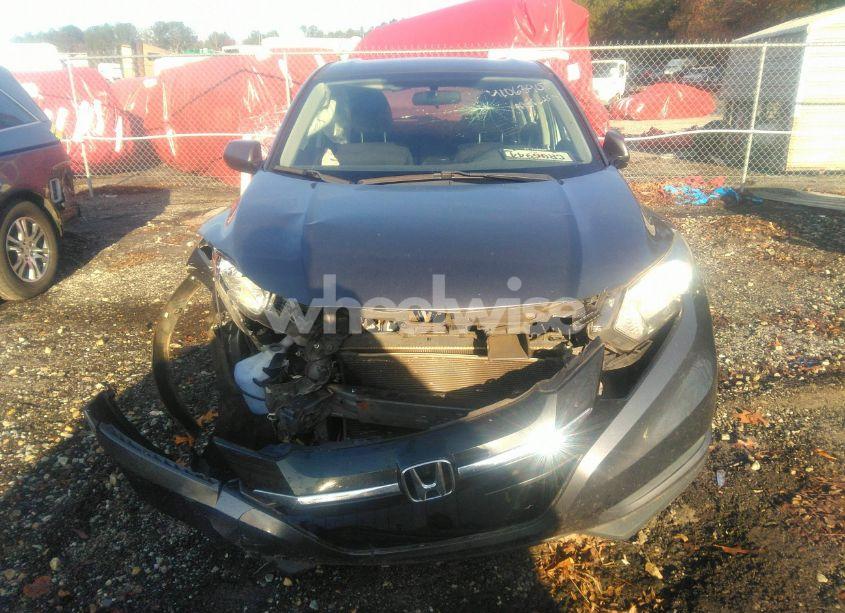 Photo 13 of 2018 Honda Hr-v LX (VIN 3CZRU5H39JG700226)