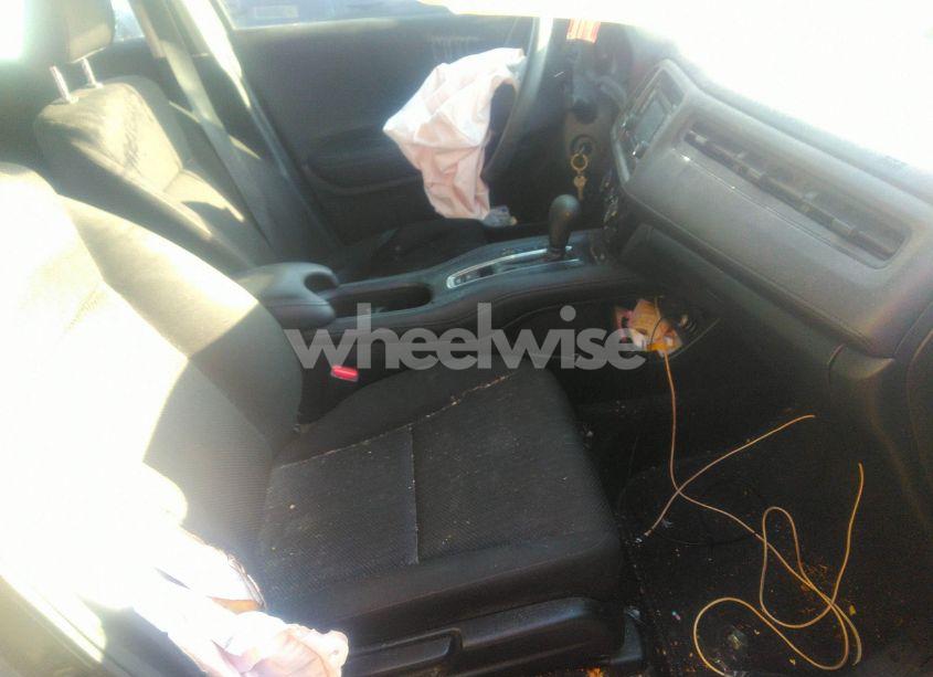 Photo 5 of 2018 Honda Hr-v LX (VIN 3CZRU5H39JG700226)