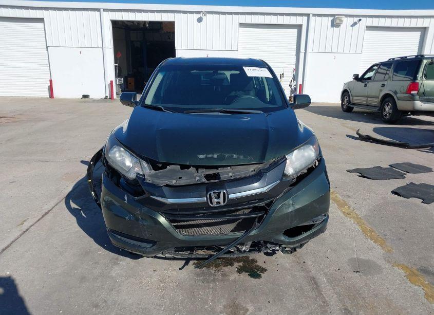 Photo 12 of 2018 Honda Hr-v LX (VIN 3CZRU5H39JG700470)