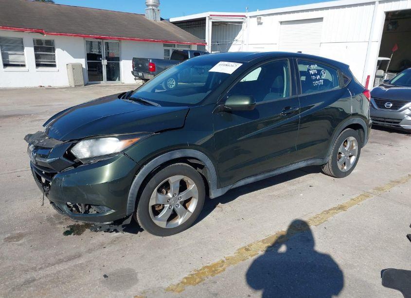 Photo 2 of 2018 Honda Hr-v LX (VIN 3CZRU5H39JG700470)