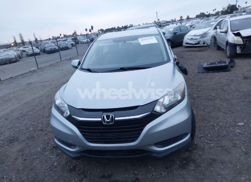 Photo 13 of 2018 Honda Hr-v LX (VIN 3CZRU5H39JM723264)