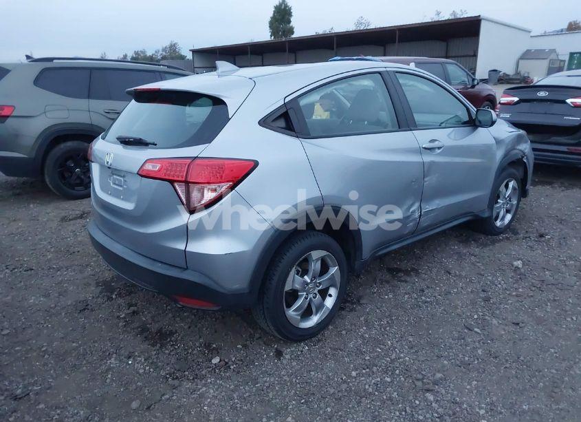 Photo 4 of 2018 Honda Hr-v LX (VIN 3CZRU5H39JM723264)