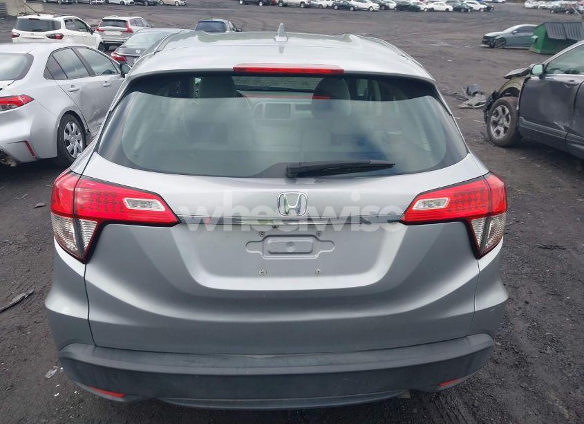 Photo 16 of 2019 Honda Hr-v LX (VIN 3CZRU5H39KG703872)