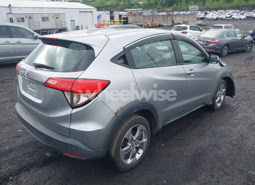 Photo 4 of 2019 Honda Hr-v LX (VIN 3CZRU5H39KG703872)