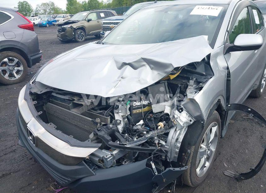 Photo 6 of 2019 Honda Hr-v LX (VIN 3CZRU5H39KG703872)