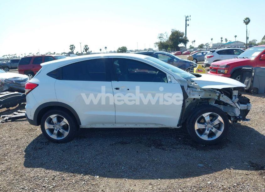 Photo 14 of 2019 Honda Hr-v LX (VIN 3CZRU5H39KM702108)