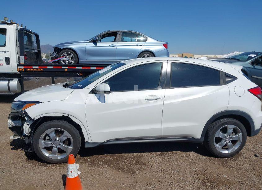 Photo 15 of 2019 Honda Hr-v LX (VIN 3CZRU5H39KM702108)