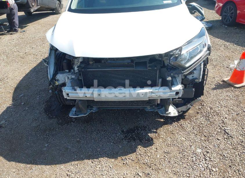 Photo 6 of 2019 Honda Hr-v LX (VIN 3CZRU5H39KM702108)