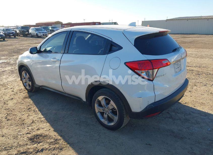 Photo 3 of 2019 Honda Hr-v LX (VIN 3CZRU5H39KM709866)