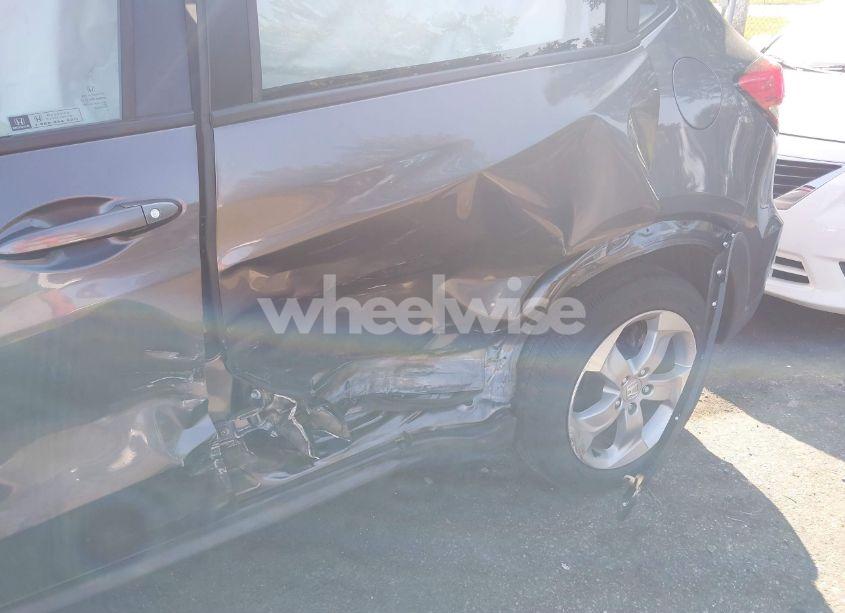 Photo 6 of 2020 Honda Hr-v 2WD LX (VIN 3CZRU5H39LM706726)