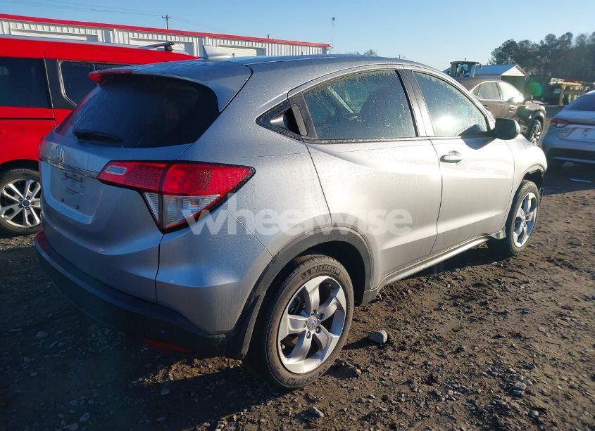 Photo 4 of 2020 Honda Hr-v 2WD LX (VIN 3CZRU5H39LM713045)