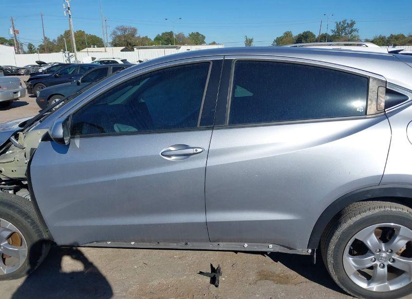 Photo 15 of 2021 Honda Hr-v 2WD LX (VIN 3CZRU5H39MM710342)