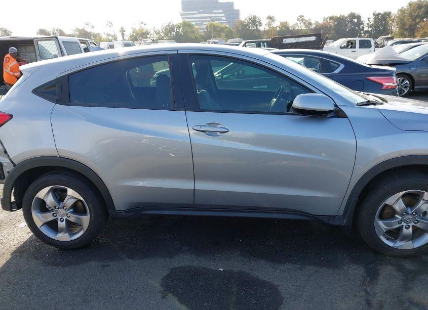 Photo 14 of 2022 Honda Hr-v 2WD LX (VIN 3CZRU5H39NM744850)