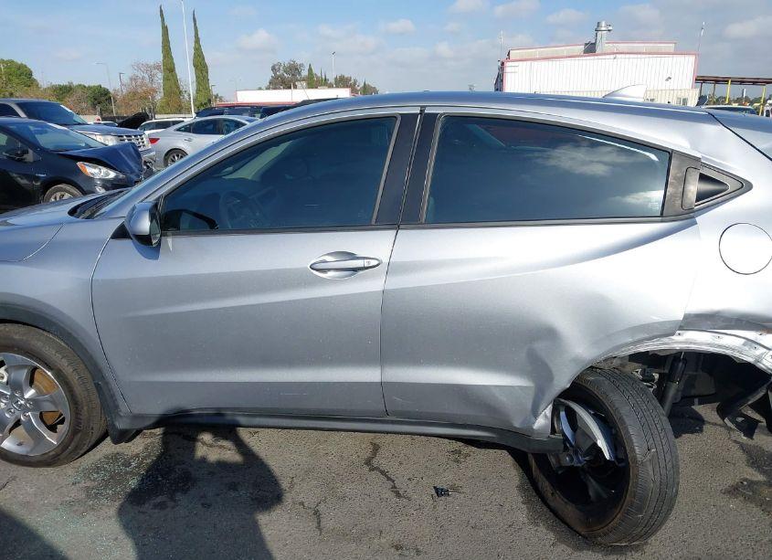 Photo 15 of 2022 Honda Hr-v 2WD LX (VIN 3CZRU5H39NM744850)