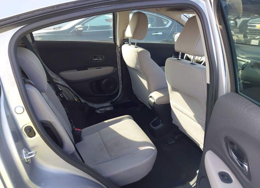 Photo 8 of 2022 Honda Hr-v 2WD LX (VIN 3CZRU5H39NM744850)