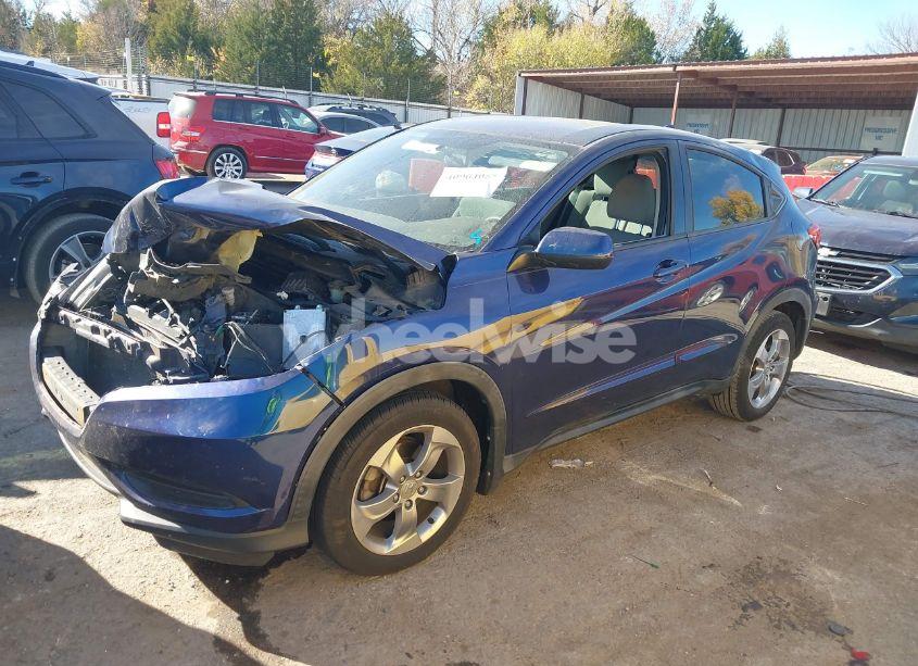 Photo 2 of 2017 Honda Hr-v LX (VIN 3CZRU5H3XHG704599)