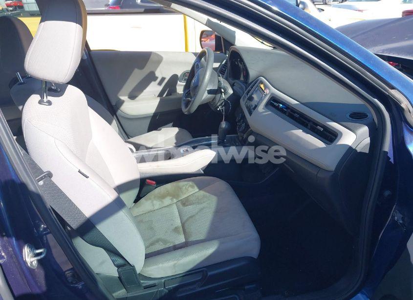 Photo 5 of 2017 Honda Hr-v LX (VIN 3CZRU5H3XHG704599)