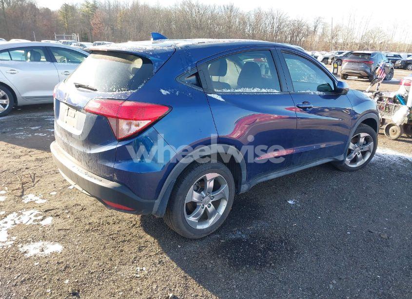 Photo 4 of 2017 Honda Hr-v LX (VIN 3CZRU5H3XHG705526)