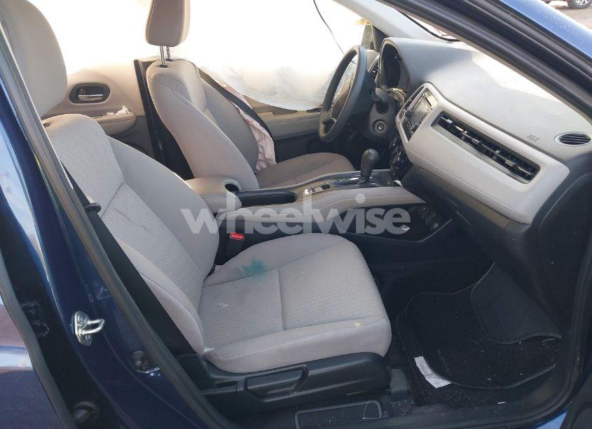 Photo 5 of 2017 Honda Hr-v LX (VIN 3CZRU5H3XHG705526)