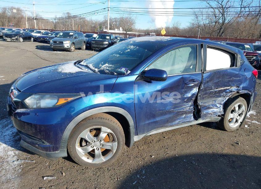 Photo 6 of 2017 Honda Hr-v LX (VIN 3CZRU5H3XHG705526)