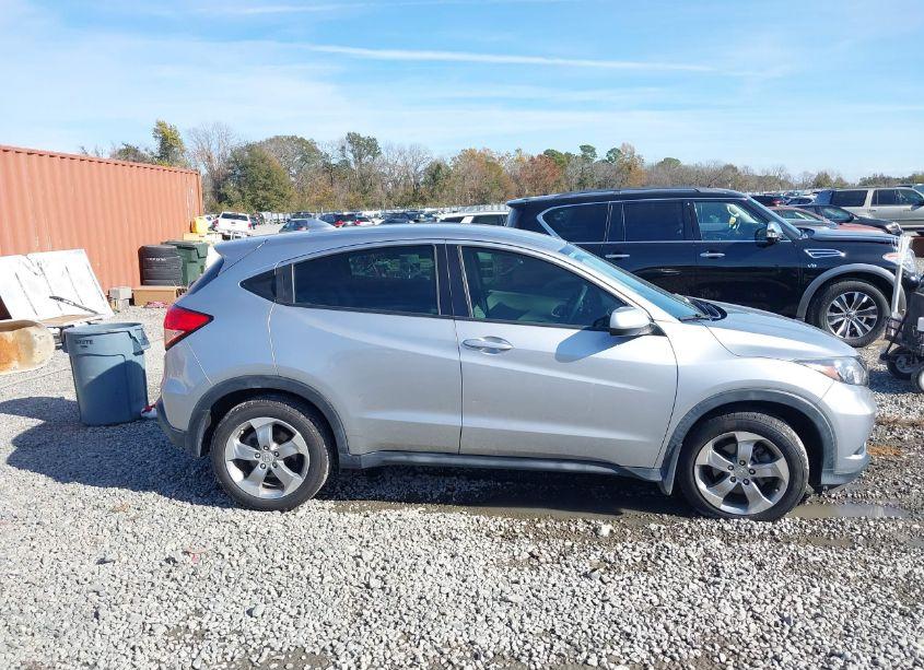 Photo 14 of 2018 Honda Hr-v LX (VIN 3CZRU5H3XJM703623)