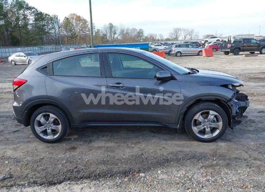 Photo 14 of 2020 Honda Hr-v 2WD LX (VIN 3CZRU5H3XLM711806)