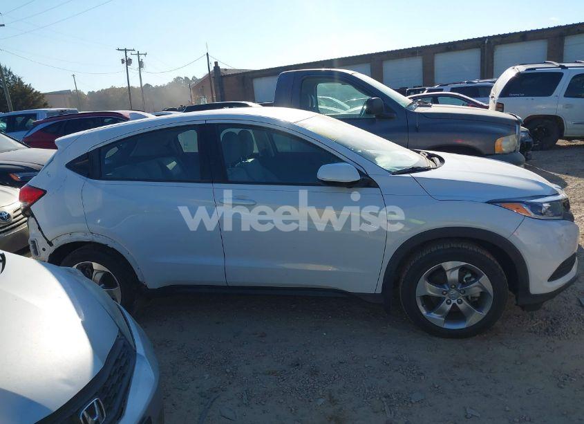 Photo 13 of 2021 Honda Hr-v 2WD LX (VIN 3CZRU5H3XMM732852)