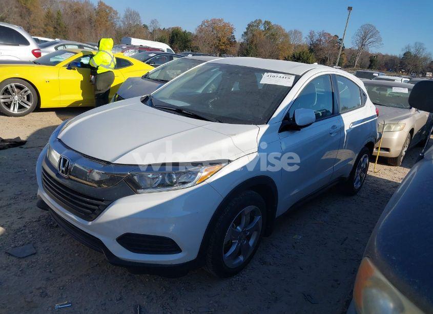 Photo 2 of 2021 Honda Hr-v 2WD LX (VIN 3CZRU5H3XMM732852)